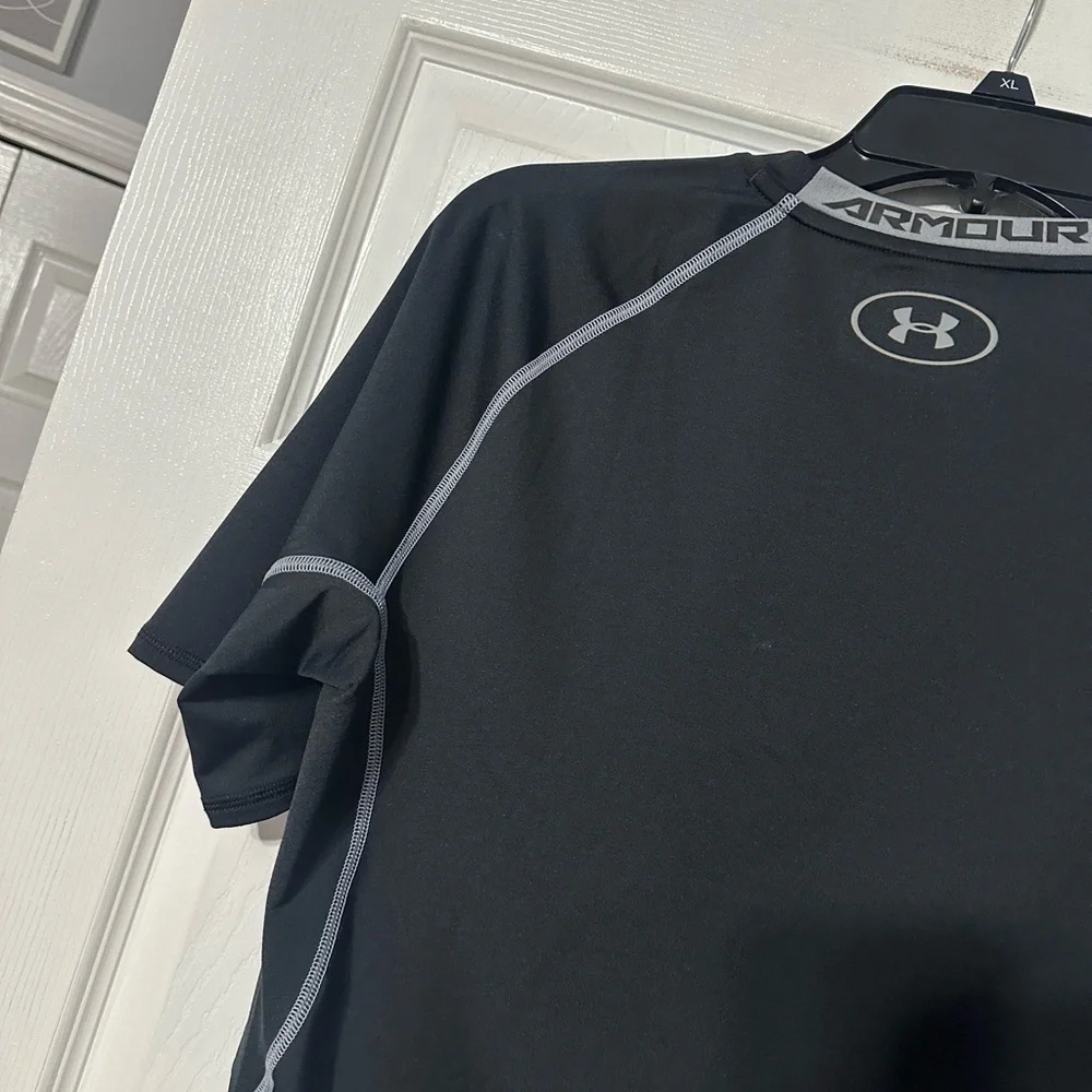 Under Armour Heatgear Unisex Short Sleeve Compression Tee - Picture 12 of 15
